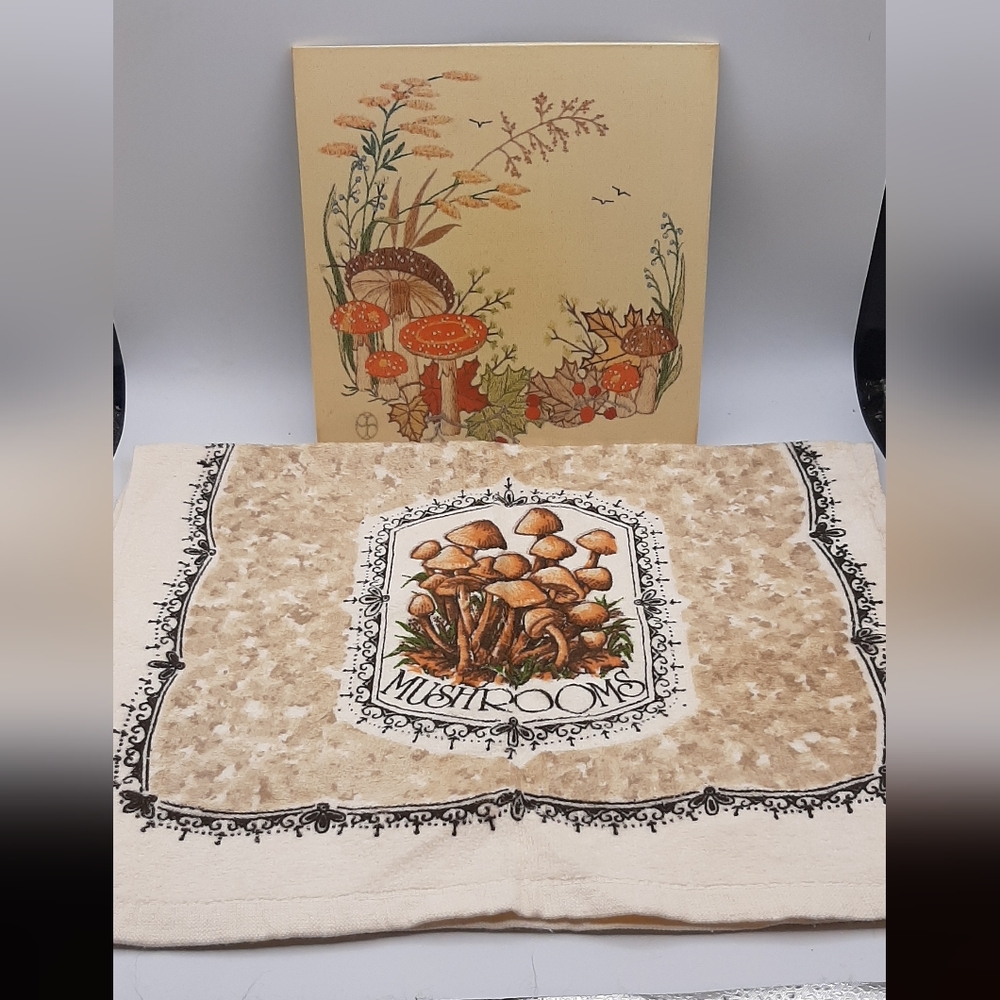 Vintage Mushroom Hot Plate Wall Hanging 70s Felt Backing 7 7/8" & Tea Towel